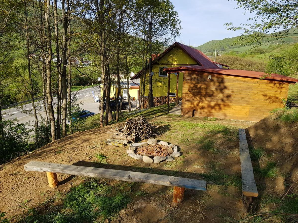 Chatka Na Hranici Circ Exteriör bild